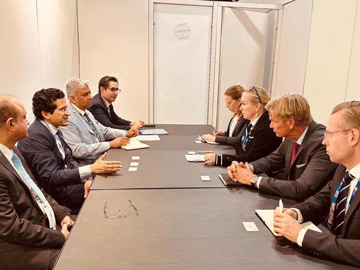 Federal Minister <a href="/AliPervaiz450/">Ali Pervaiz Malik</a> met Ms. Diana Janse, State Secretary for International Development &amp; Cooperation of Sweden. Both sides discussed avenues for enhanced collaboration &amp; Swedish investment in Pakistan’s minerals sector. 
<a href="/ForeignOfficePk/">Ministry of Foreign Affairs - Pakistan</a> <a href="/Official_PetDiv/">Petroleum Division, Ministry of Energy</a> <a href="/SwedeninOZ/">Sweden in Australia and New Zealand</a>