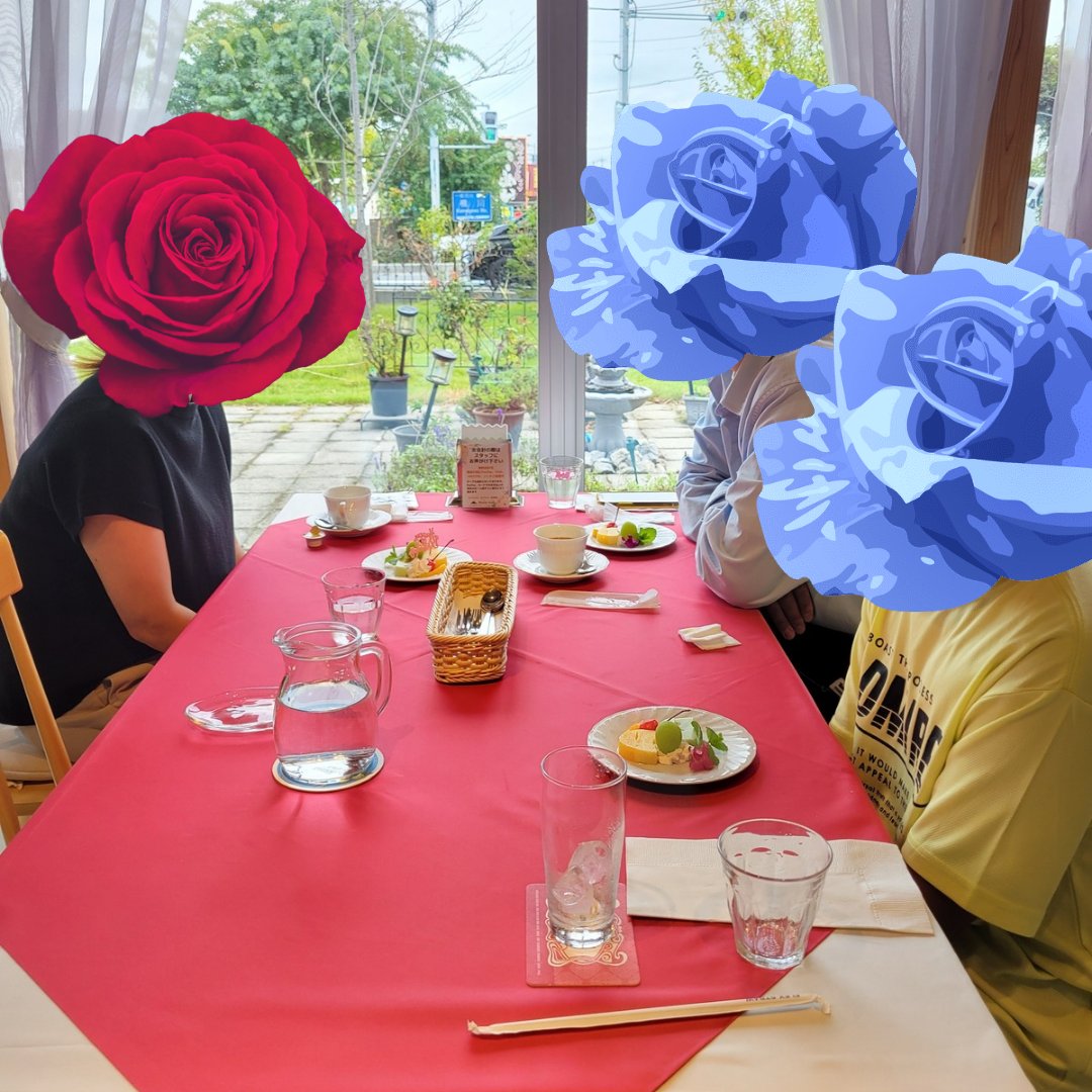 Braise_Aida's tweet image. 10月23日(木)
ブレゼアイダ
ただ今ランチ準備中

今日のプチのメインは
豚ロースの
サルティンボッカ
ぺリグーソース

9時半時点で
ランチ2テーブル空きが
ございます😉

1枚目、2枚目
お誕生日のお客様に頂戴致しました✨

24日(金)は最終通常ランチ営業日
25日(土)はスタッフ不足の為、臨時休業です