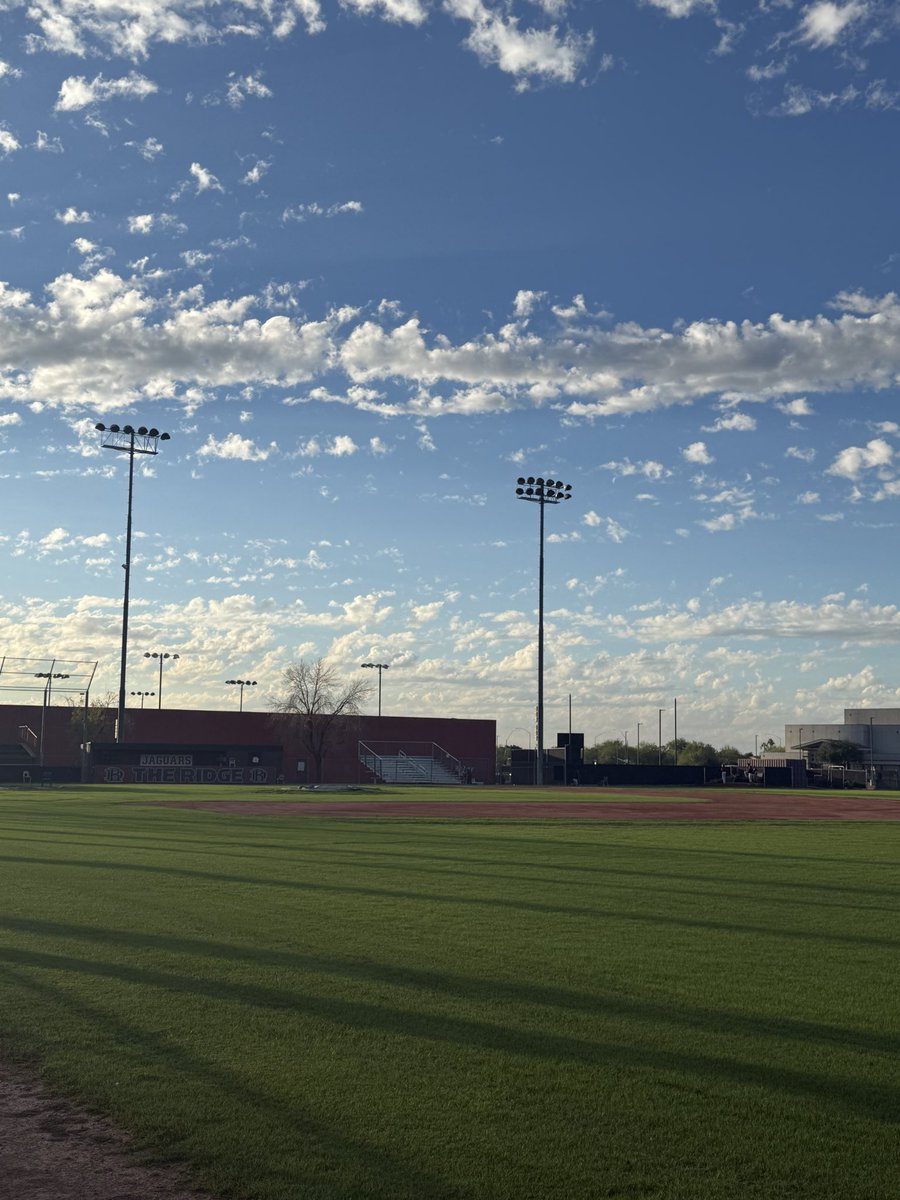 Great day at The Ridge! Weights, followed by our first mental skills session of 2025 with Coach <a href="/BrianBeltramo/">Brian Beltramo</a>! Underclassmen cages and bullpens followed by a team meal from our <a href="/DRBaseball2021/">Desert Ridge Baseball</a> booster club!

2 weeks with seed down and already looking good. Getting ready for