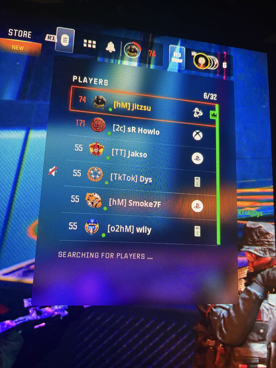 Who hitting ? 🙂‍↔️