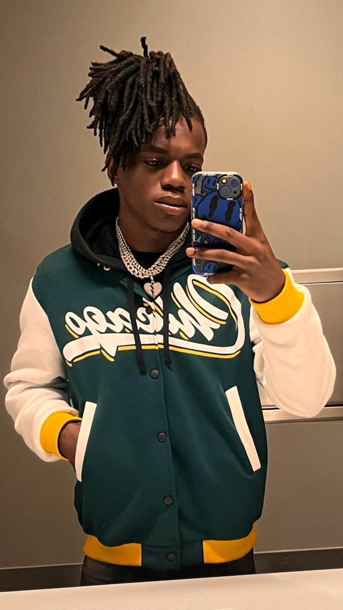 4famjaycompo's tweet image. 💚💛 #followme #jaycompo