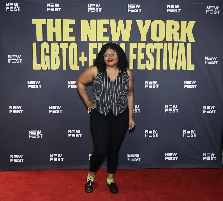 I almost never do red carpet photos, but here I am!