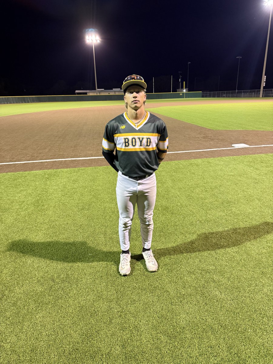 FiveToolTexas's tweet image. #DFWSWHSFallLeague F: @BoydJacketBsB 4, Cleburne 1
PoG: @_StephenWebber 2-2, 2 2B, RBI
Pitcher: @ColtonPatton_40 3 IP, 5K, 2H