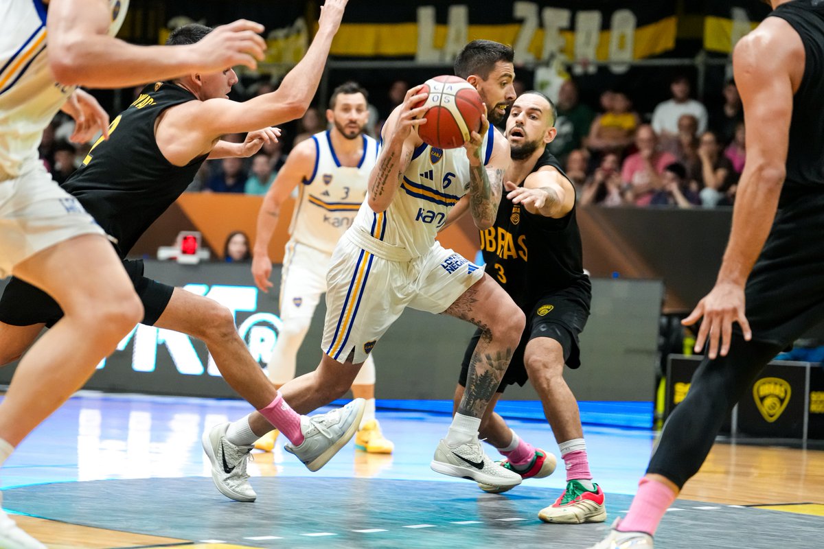 Boca Básquet (@basquetbocajrs) on Twitter photo #LaLigaNacional 🏀
Final del 3️⃣° cuarto
Obras 68 - #Boca 62
¡Vamos Xeneize!
#DaleBoca 🔵🟡🔵 #LaLigaNacional 🏀
Final del 3️⃣° cuarto
Obras 68 - #Boca 62
¡Vamos Xeneize!
#DaleBoca 🔵🟡🔵