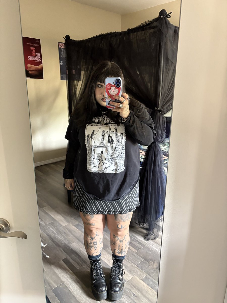 concert fit; 🧟‍♀️ I LOVE LOATHE!!!!!!