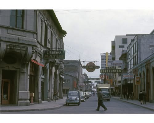 FcoDarmendrail's tweet image. Vista de calle Barros Arana con Castellón de #Concepción en 1966. Fuente Museo Histórico Nacional  @mhnchile