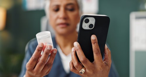 helgaemines's tweet photo. 🏥 MEDICARE ALERT: 9 GAME-CHANGING Shifts for 2026! 💥

 #MedicareChanges #HealthcareTips #SeniorHealth #InsuranceAlert #HealthcareReform

 Read More: https://t.co/Lhz0ZBvweg https://t.co/5ZvFA4TfFG