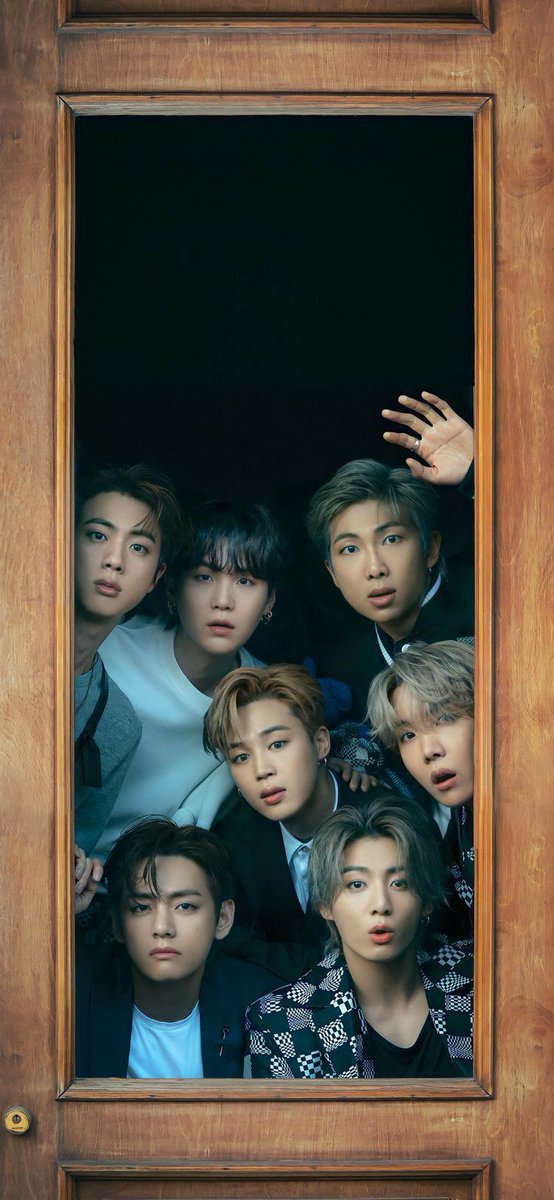 Tenemos que darle premio a ambos.

I'm voting #jhope for the #2025MAMAVOTE