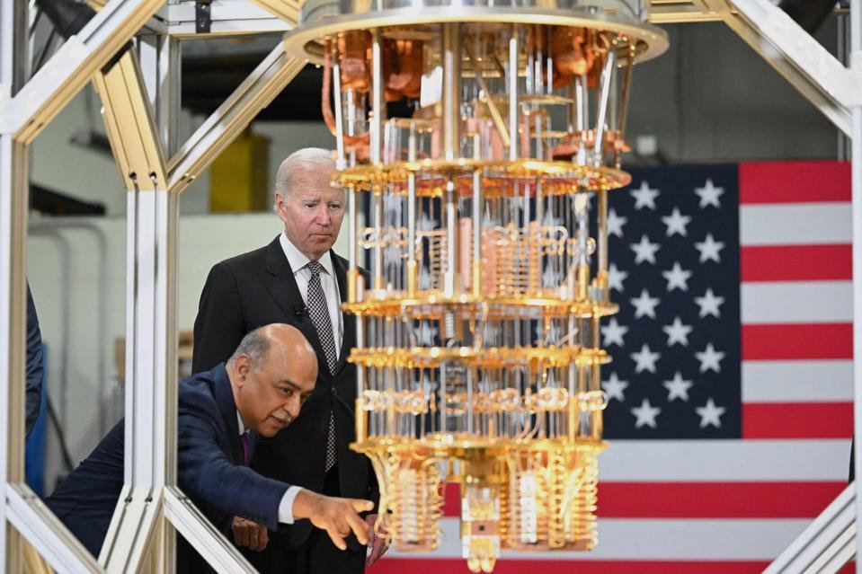 🔵MARKETEVANS: Trump in trattative per acquisire partecipazioni in aziende di calcolo quantistico