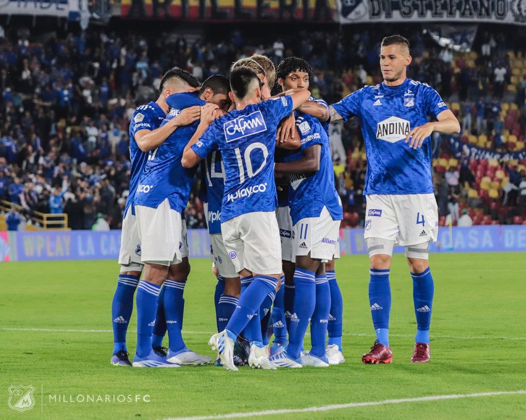 TiroLibre_Col's tweet image. Millonarios 2022-2023 de lo mejor que vió colombia en su historia hablando futbolísticamente.

Posesiones mayores al 60%, Canchas inclinadas en todos los partidos en todas las ciudades, fútbol alegre y de muchos toques, rivales pidiendo tiempo, múltiples llamados a selección.🔵🇨🇴