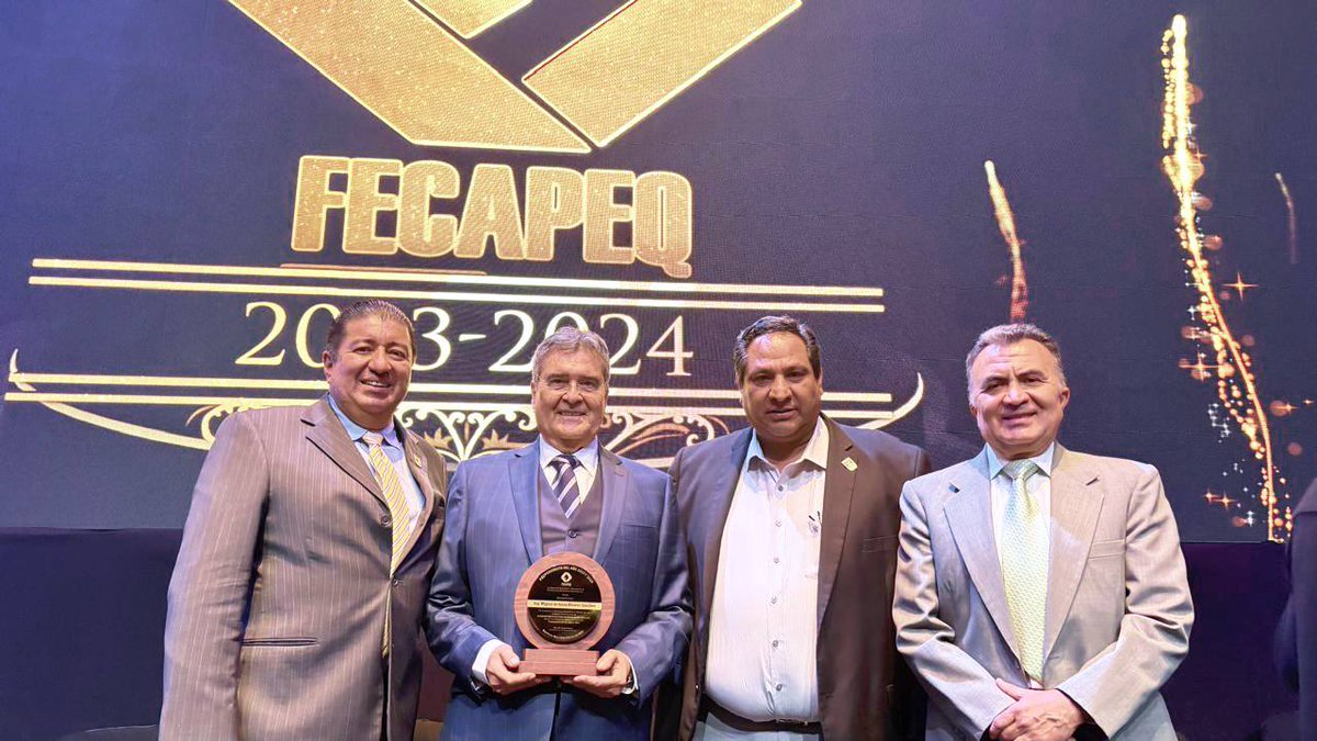 Febrero 18, 2025
El Ing. Miguel Alvarez Sánchez, director de "Presas Bajo Tierra", fue galardonado por la @Fecapeq con el Premio al "Profesionista del Año", a propuesta del #CICQ.