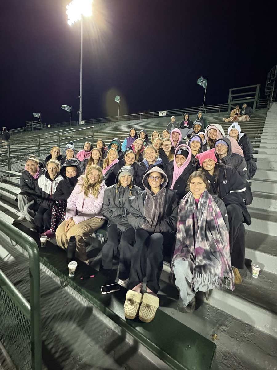 CadynEismann's tweet photo. Supporting women’s soccer at their pink out game! #techwell https://t.co/VF5kTFvKgP