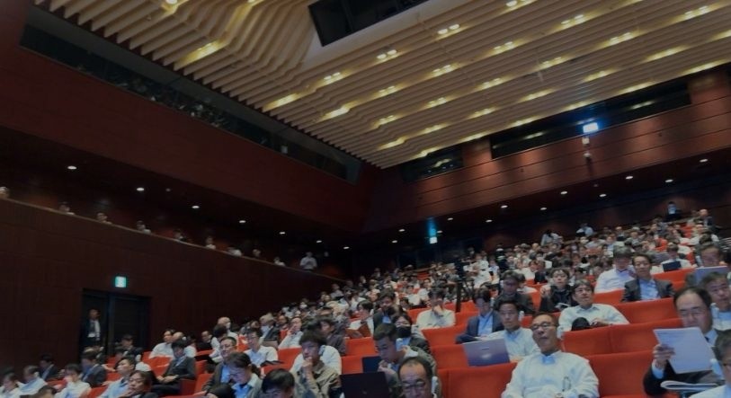 JARNmagazine's tweet image. 🚨 Day 1 of the JRAIA International Symposium kicks off in Kobe, Japan!

Global experts gather to explore the future of #Refrigerants &amp;amp; sustainable #HVACR tech 🌍❄️🔥
Ahead of the event, we spoke with JRAIA President Mr. Okada &amp;amp; Mr. Washida about its global impact.

📎  Full