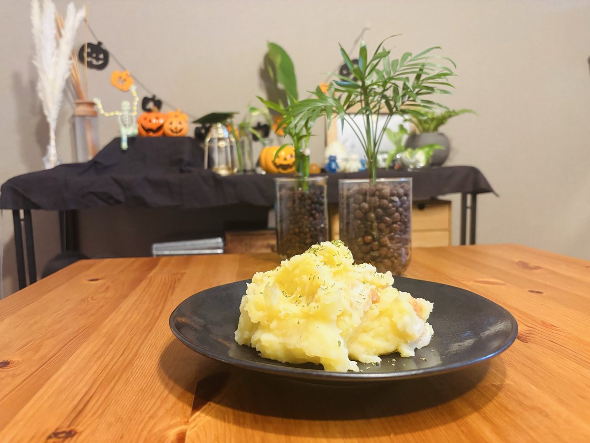 これ…！
噂通りたらこの味がするの
おいしくて不思議で
何回も確認しちゃった🤣

ちくわとじゃがいもとバターと塩でなんでこの味になるの？？？？

あかりさん天才すぎる