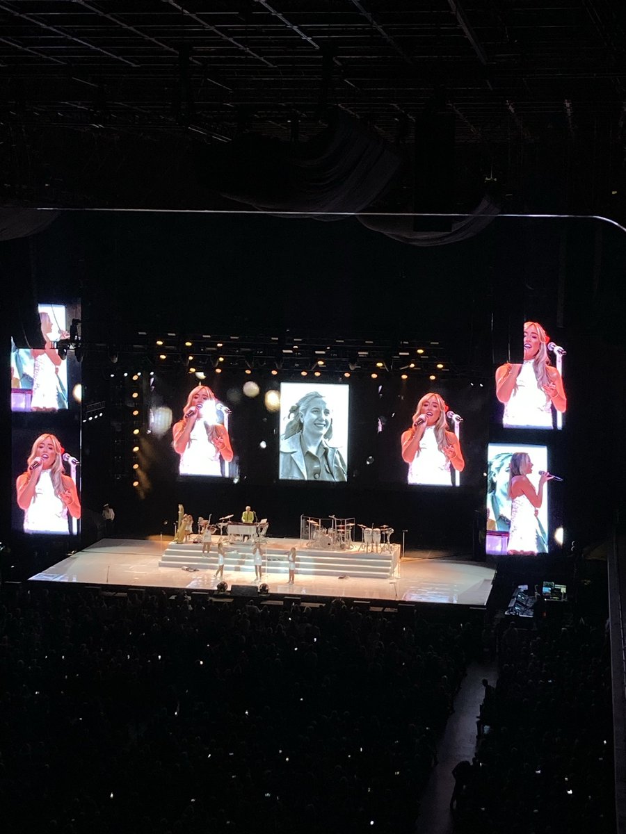 Azupuma's tweet image. Rod Stewart vino a la Argentina con la misión de exorcizar el Movistar arena