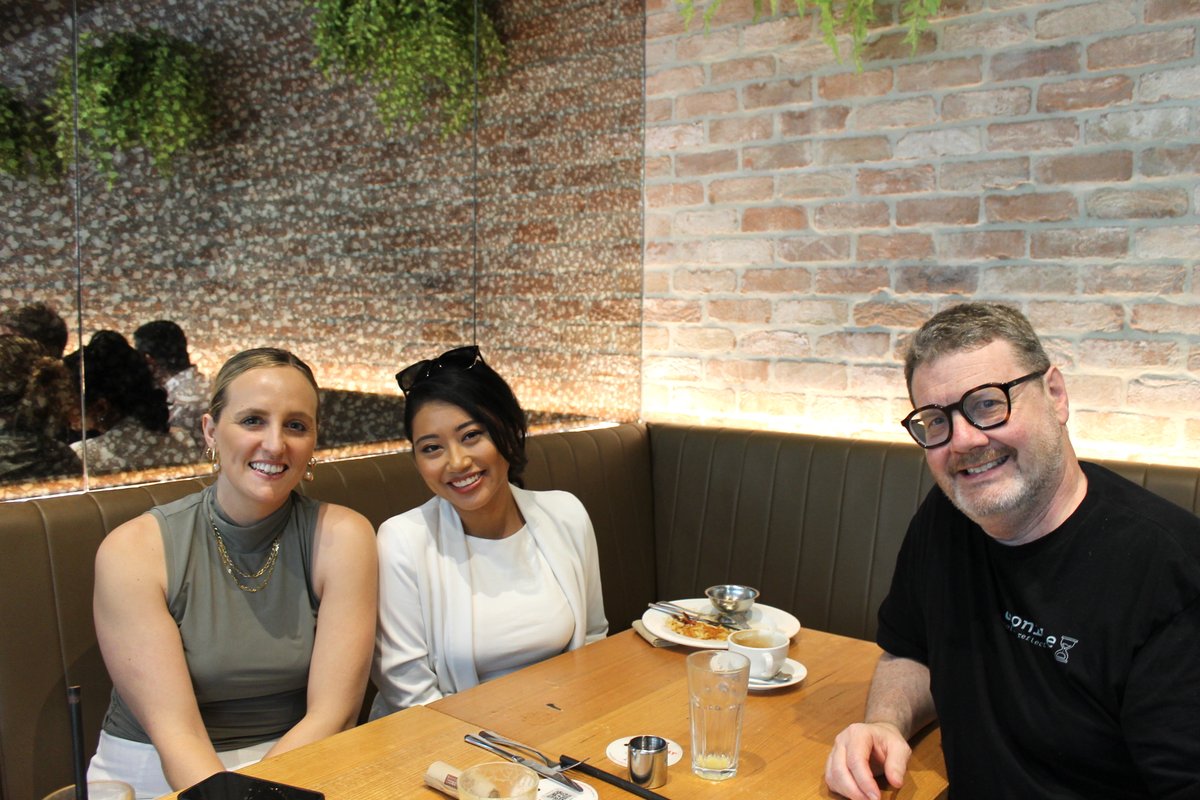 com_collective's tweet image. Thanks for joining our Coffee & Pancakes event with Standard Ledger x FKS x The Community Collective x Frontcover & Tractor Ventures 🎉
Curious about how to master community-led growth for your business? Hear when our next 8-week experience launches 👀 👉 airtable.com/appFkPmE943DGo…