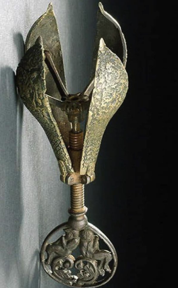 A funny thing about Lacan's graph of desire is that he compared it to the "pear of anguish", a torture device that's meant to be inserted into the mouth, rectum, or vagina and then expanded to gag or mutilate the victim.