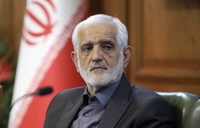 مرد حسابی شما در بازسازی سیصد تا خونه تو‌تهران هیچ غلطی نکردی ! 
می خوای بری وبرانه های غزه رو بازسازی کنی؟ 

#سروری 
نایب‌رئیس شورای شهر تهران: 

ما آمادگی برای بازسازی غزه داریم، اما آمریکا نمی‌گذارد غزه را بازسازی کنیم.