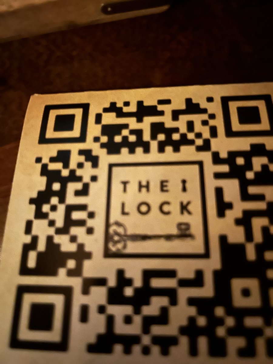 ShelleyStepanek's tweet photo. Wonderful night at the lock and the cabinet at Horseshoe with master mixology class https://t.co/Ry9sSYf5GP