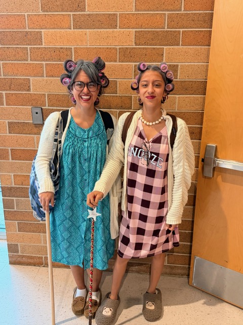 SMHS_SMCISD's tweet image. Day 3 of Homecoming Week = Generations Day!  From freshmen babies to senior citizens (and everything in between), our Rattlers showed creativity, unity &amp;amp; school spirit across the decades! 

#RattlerPride #HomecomingWeek #LearningInAction