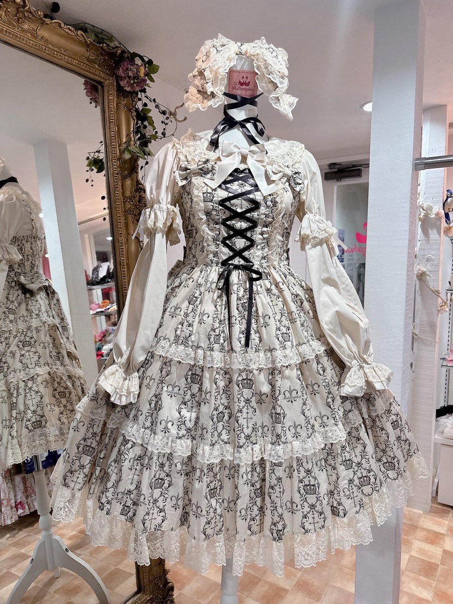 Metamorphose Official on X