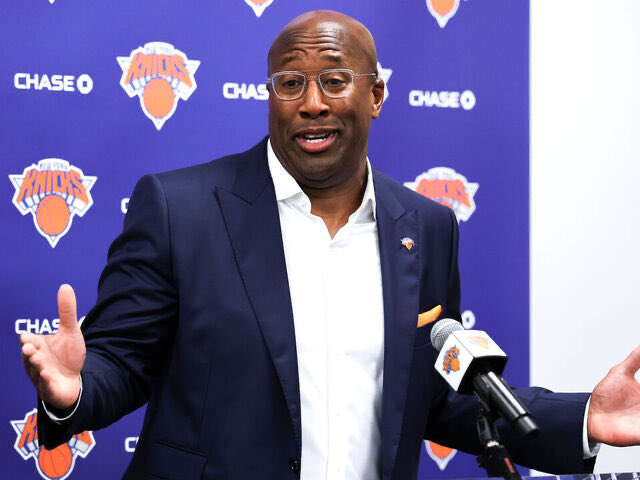 - 11 man rotation
- only one starter over 35 mins
- ran double bigs
- 40 three point attempts
- trusted in Kolek
- out-rebounded CLE by 16
- Beat a 65 win team

What a Knicks Debut for Mike Brown🔥