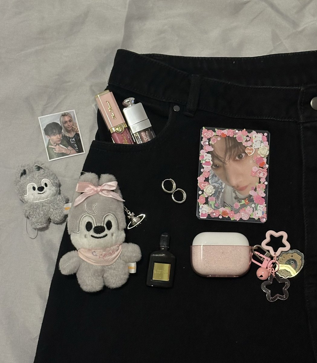 gabojagos's tweet image. toda chana precisa da sua chana
₊✩‧₊˚౨ৎ˚₊✩‧₊
@rwnkyu
