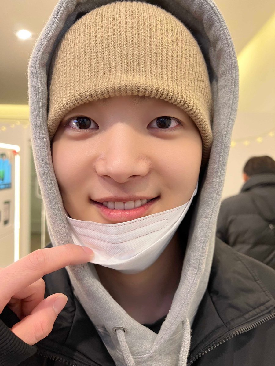 &𝚃w𝕚𝑙𝕚ght 曛 · ✺ 𝐡o͞w𝐥𝕚ng tweet media