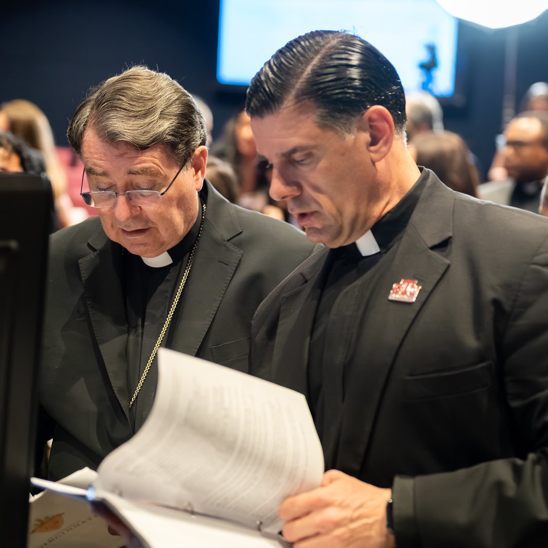 Grateful for an inspiring event at <a href="/StThomasUniv/">St. Thomas University</a> celebrating the 60th anniversary of Nostra Aetate, together with <a href="/CatholicMiami/">Archdiocese of Miami</a> and AJC, reflecting on the enduring call to build bridges of unity, understanding, and peace. 

Heartfelt thanks to the Papal Nuncio, Cardinal