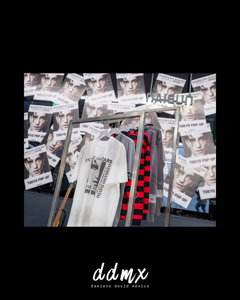DamianoDMexico's tweet photo. Hoy se celebró el evento "Damiano David FUNNY little FEARS ALBUM POP-UPS" en las tiendas de Harajuku y Osaka en Tokyo, Japón para celebrar el lanzamiento del primer álbum en solitario de Damiano David, NUBIAN venderá artículos de edición limitada. https://t.co/3LHnnFkiH6