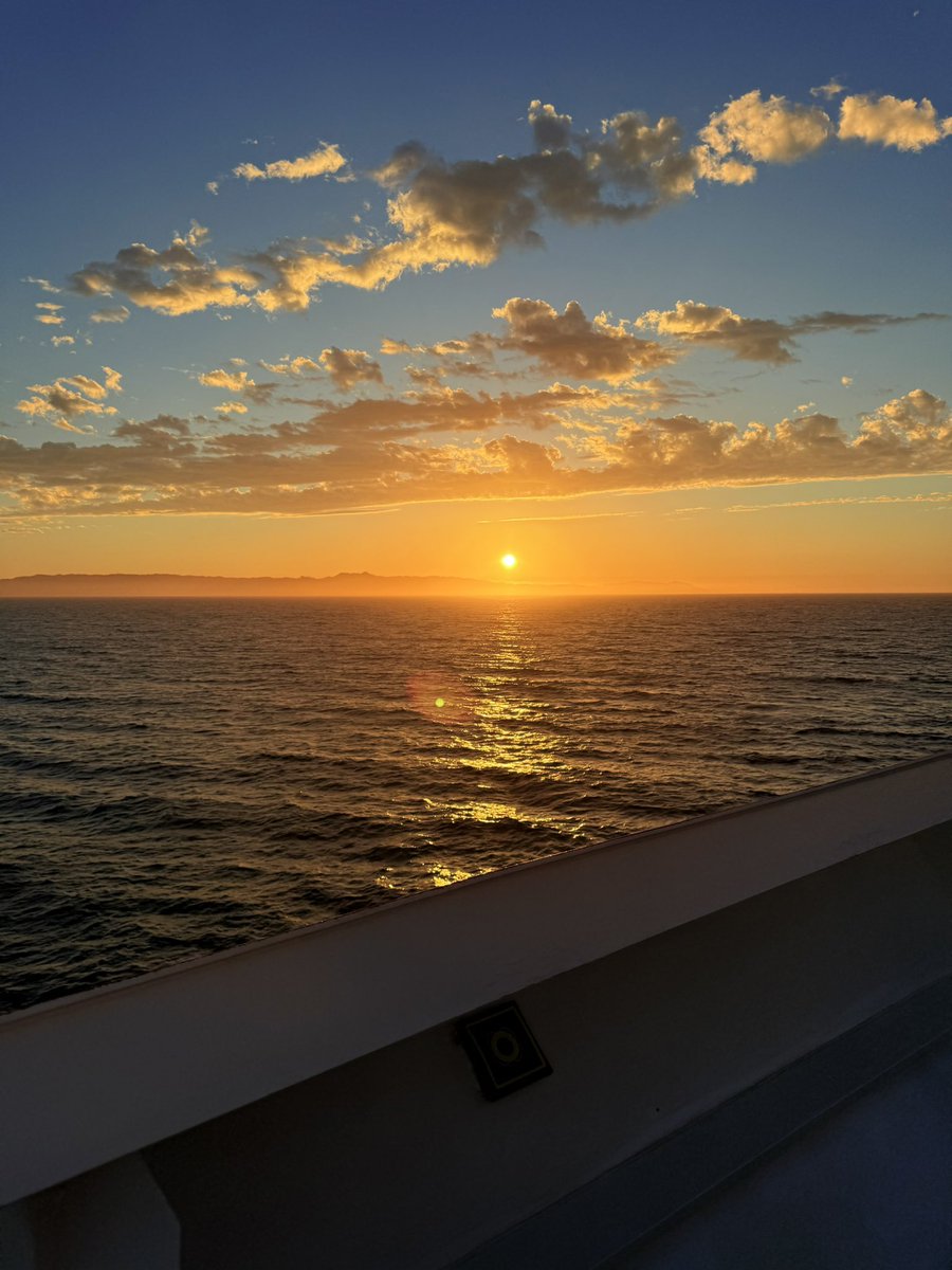 rdjcarson's tweet photo. Sunsets at Sea ❤️‍🔥 https://t.co/SHyhdobGRR