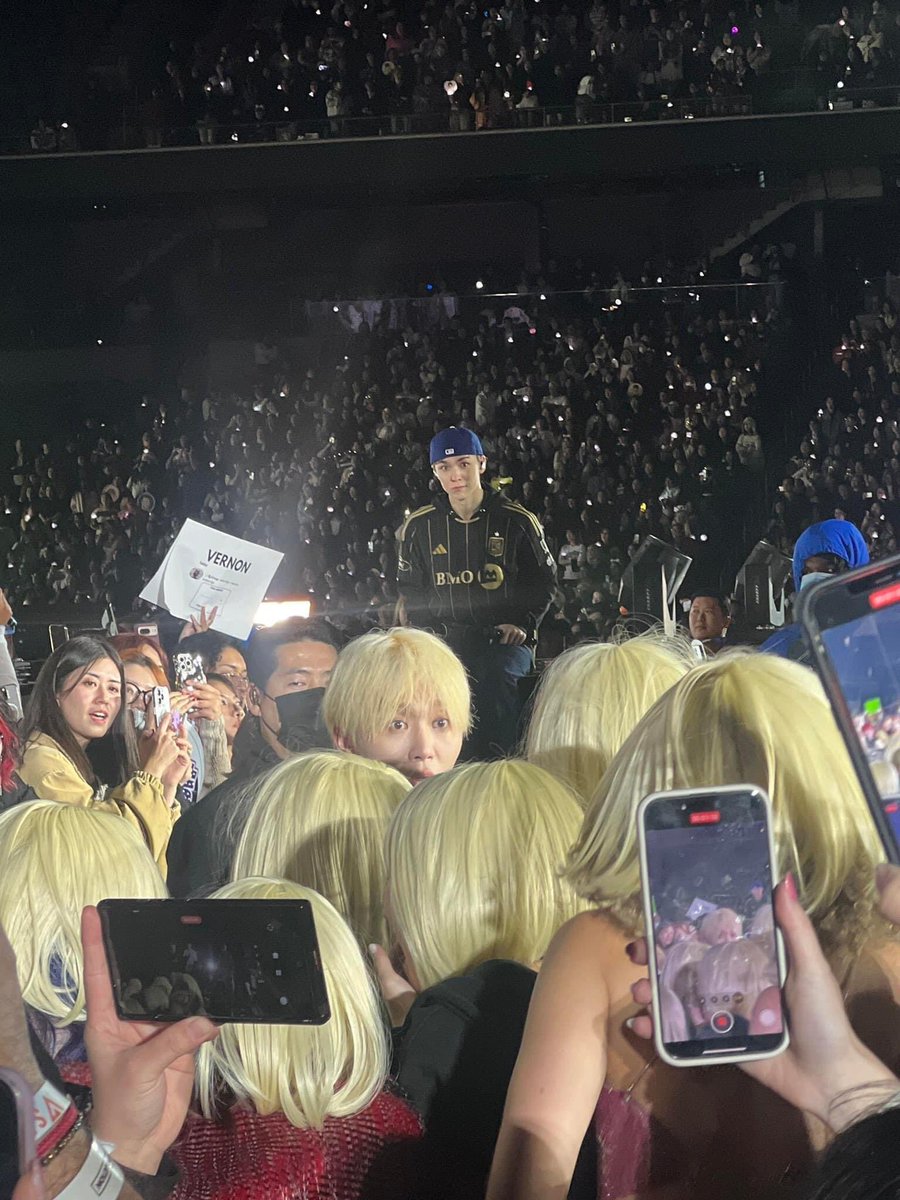 #2025MAMAVOTE #SEVENTEEN