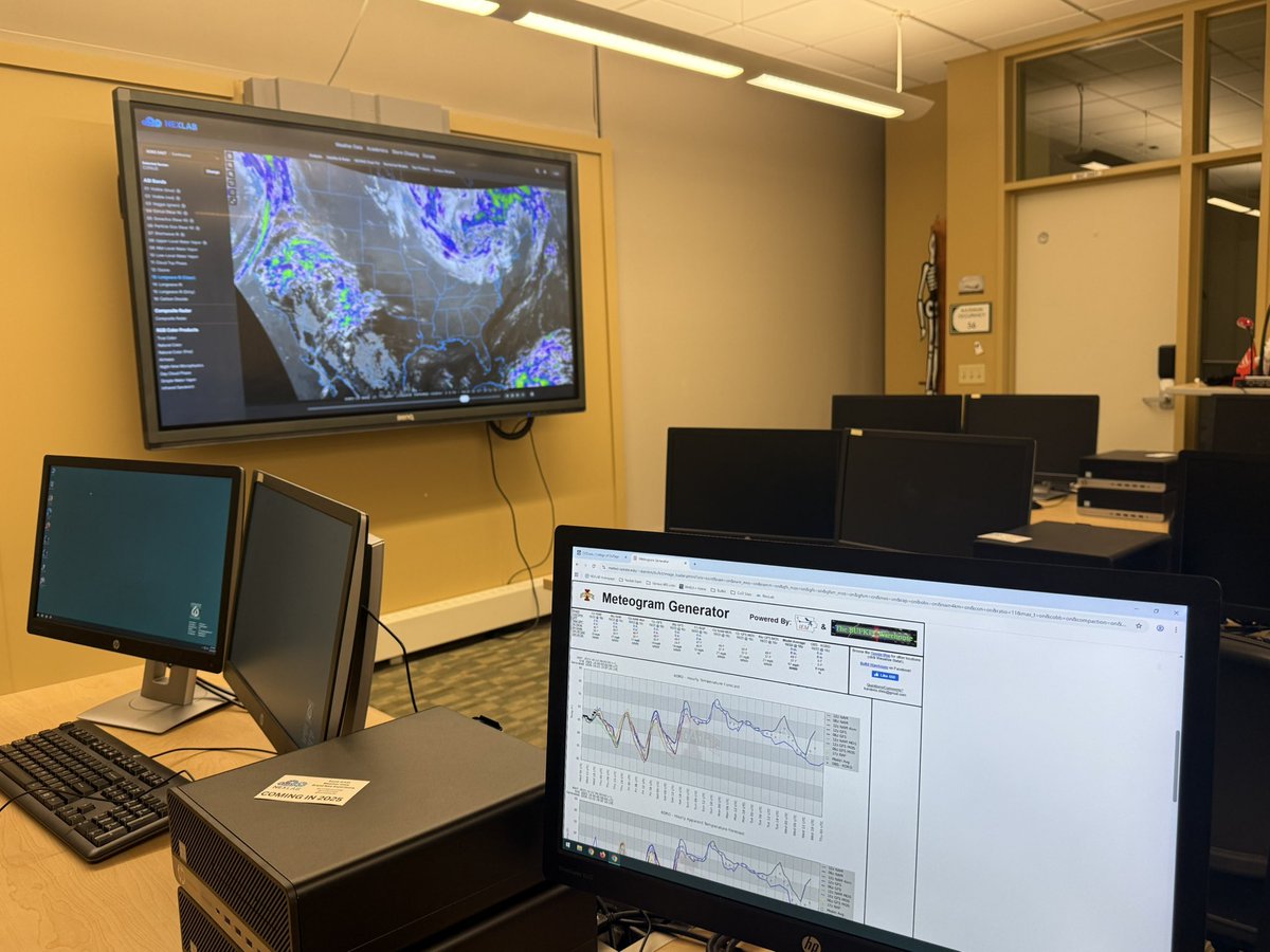 NorthILWX's tweet image. Great lecture by Dr. Gensini at the College of DuPage this evening, learned about several new initiatives and gained valuable insights while touring the NEXLAB.