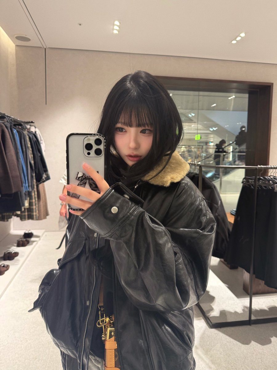 _rumiimur's tweet image. ちなみにZARAのアウターです (아우터 정보)