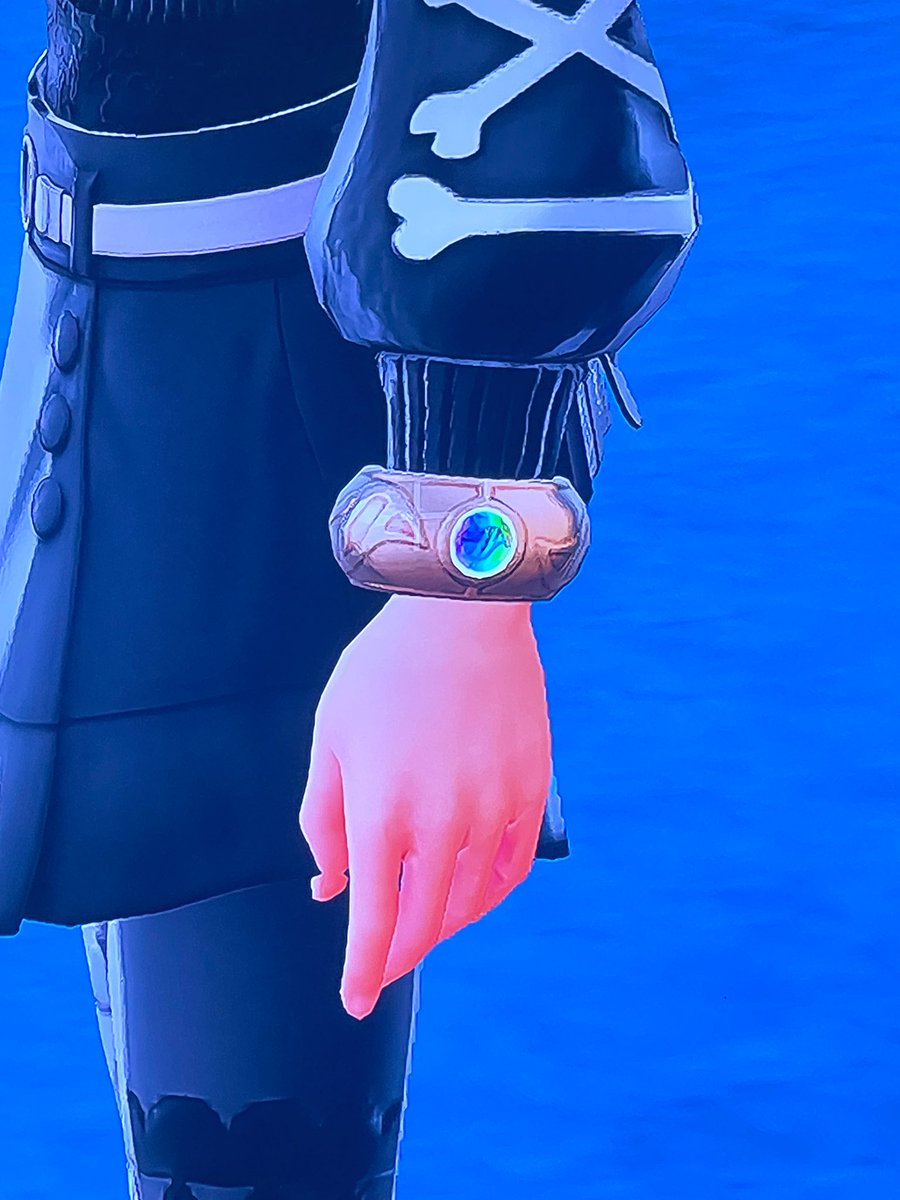 so many customization options but i can’t change this fuckass bracelet 😩