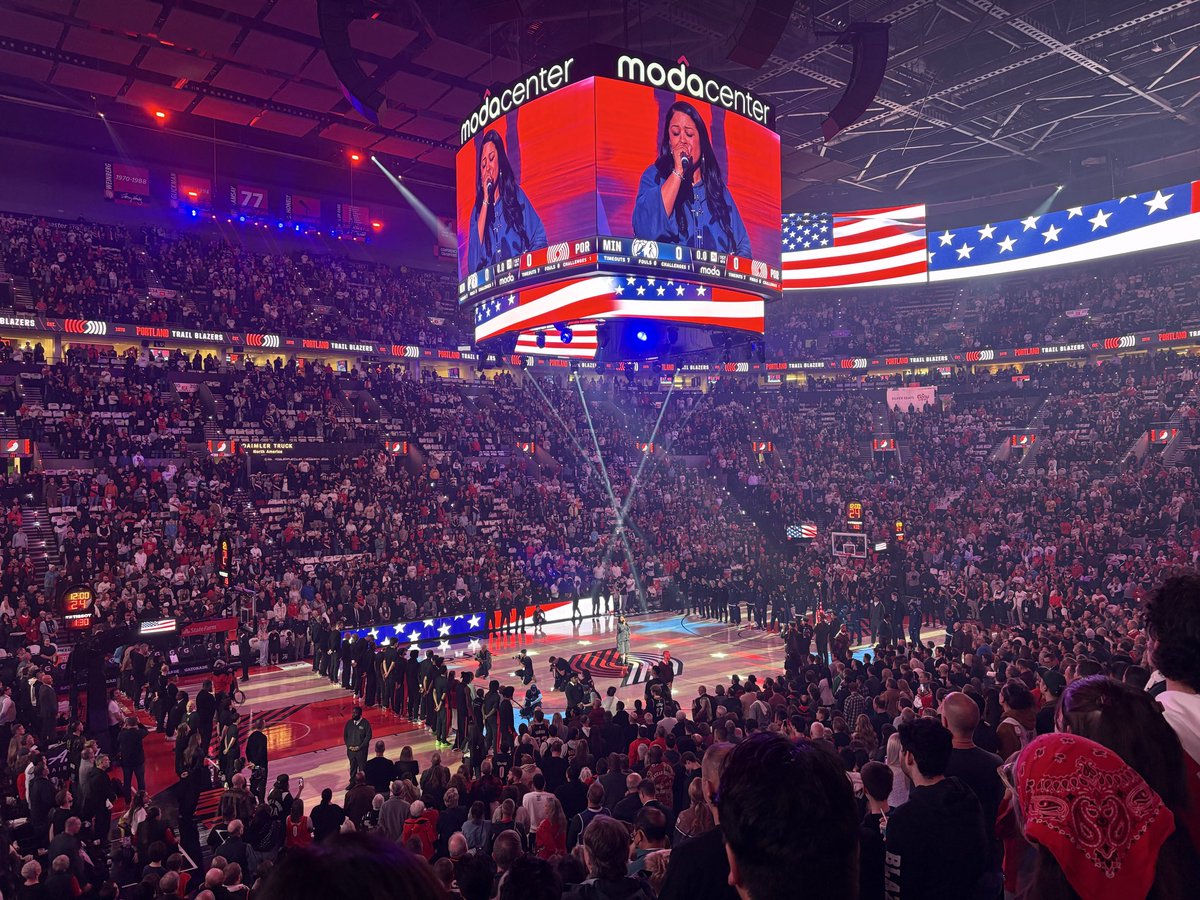Hey Siri, play “Welcome Back” by Mase 💿

#RipCity