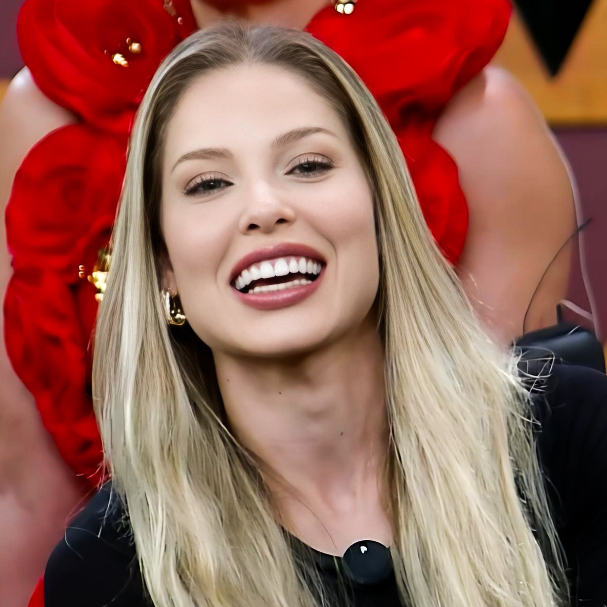 Favoritismo121's tweet image. Queria salvar as duas meninas... Porém a prioridade é a Saory 

#AFazenda17 #Ficasaory #ProvaDoFazendeiro