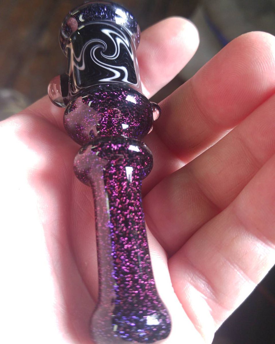 paulbrehm_'s tweet photo. Ah dichro! Its been to long old friend! 
#dichroicglass #blueberrycherry #dichro by @dichroicalchemy #glassofig #glasspipe #chillum #bling #sparkle #therealpaulbrehm #fatbottomglass #customglass #reversal #glassfeatures #boroballers  #flowerpower https://t.co/DO85yI6JFr