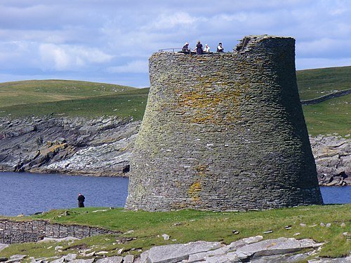 Kevin MacLean (Fortress of Lugh) (@fortresslugh) on Twitter photo Scotland will soon have its first new broch in around 2000 years.
Planning permission was granted to Caithness Broch Project to create a replica Iron Age broch, using period methods and materials, to see in practice how they were built and what they were really like when Scotland will soon have its first new broch in around 2000 years.
Planning permission was granted to Caithness Broch Project to create a replica Iron Age broch, using period methods and materials, to see in practice how they were built and what they were really like when