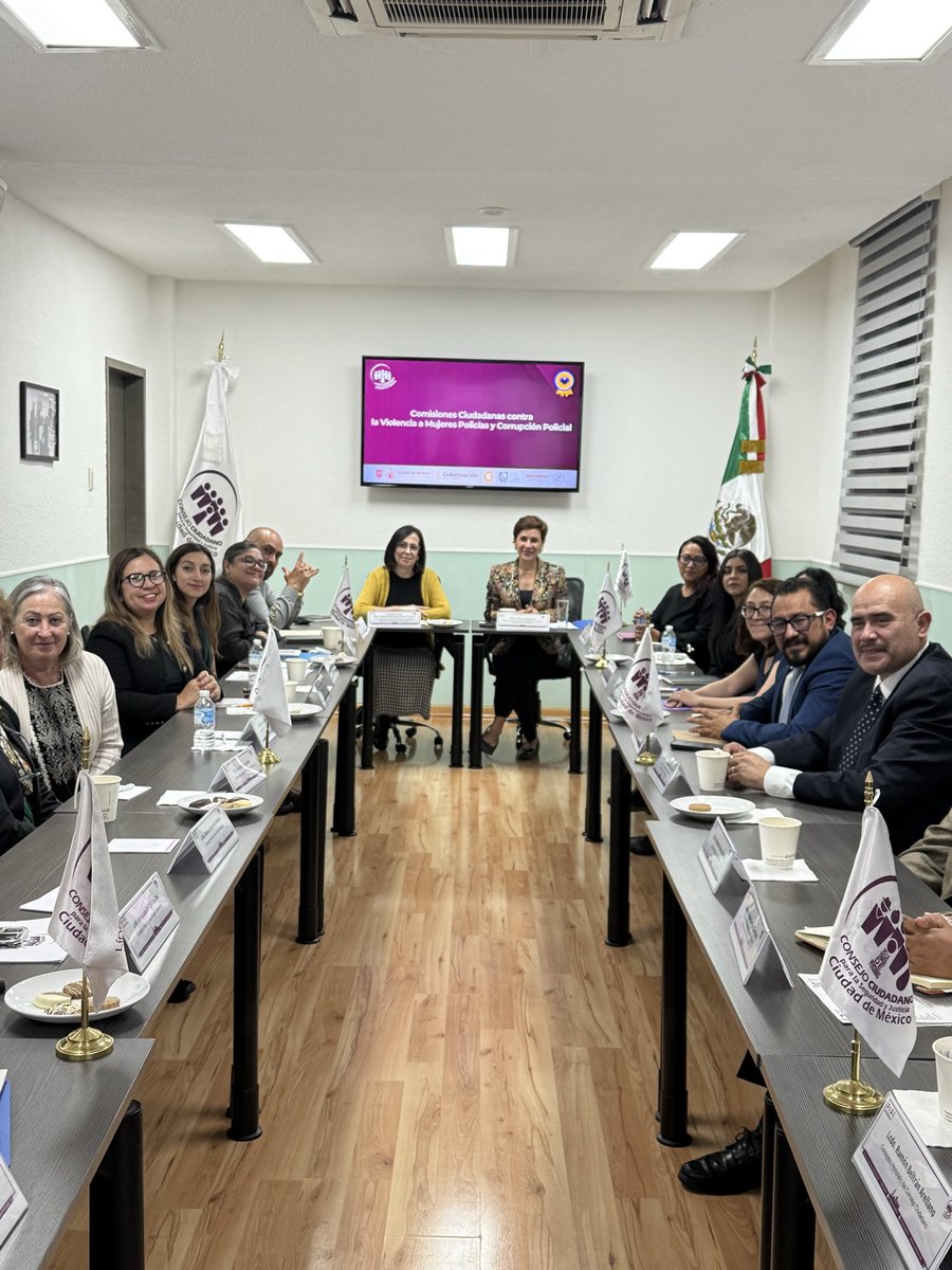 FECCCDMX's tweet image. El Dr. José Gerardo Huerta Alcalá, Titular de la #FECC asistió a la Vigésima Novena Sesión Ordinaria del @elconsejomx, donde se reafirmó el compromiso de combatir la corrupción policial y erradicar toda forma de violencia contra mujeres policías.
