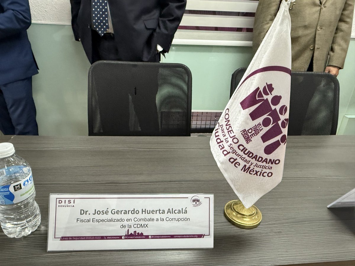 FECCCDMX's tweet image. El Dr. José Gerardo Huerta Alcalá, Titular de la #FECC asistió a la Vigésima Novena Sesión Ordinaria del @elconsejomx, donde se reafirmó el compromiso de combatir la corrupción policial y erradicar toda forma de violencia contra mujeres policías.
