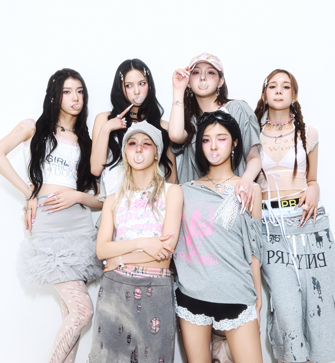 LawrenceFl74340's tweet image. Let working hard to the girls have oppurtunity receive this awards

I VOTE FOR #KEP1ER ON #2025MAMAVOTE