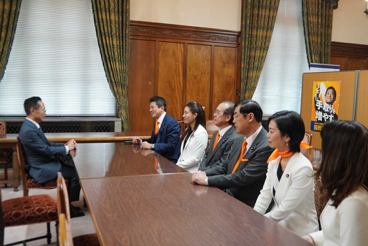 松田岩夫 ①直筆色紙「一心」｜従三位｜元衆議院議員・元参議院議員 国会も始まったので、 ボードメンバーと松田参議院議員の6人で 自民