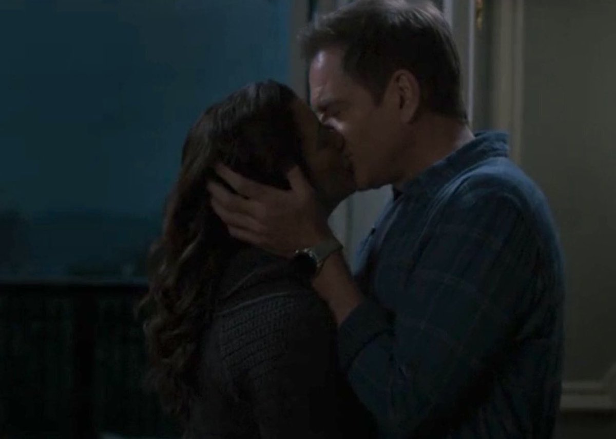 tivasparis's tweet image. Hardest 180, but the easiest 360 

#TonyandZiva