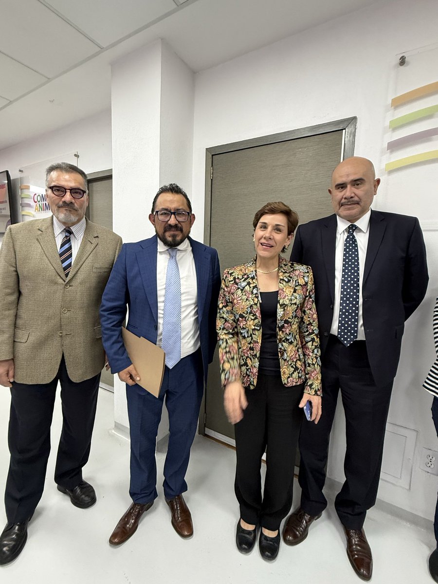 FECCCDMX's tweet image. La Fiscalía Anticorrupción, representada por el Dr. José Gerardo Huerta Alcalá, el Lic. Alejandro Flores García y el Lic. Roberto Alejandro Ruiz Rubio, participó en la Vigésima Novena Sesión Ordinaria del @elconsejomx 

¡La corrupción se combate con hechos y compromiso! 💪