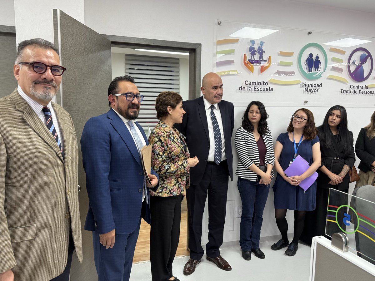 FECCCDMX's tweet image. La Fiscalía Anticorrupción, representada por el Dr. José Gerardo Huerta Alcalá, el Lic. Alejandro Flores García y el Lic. Roberto Alejandro Ruiz Rubio, participó en la Vigésima Novena Sesión Ordinaria del @elconsejomx 

¡La corrupción se combate con hechos y compromiso! 💪