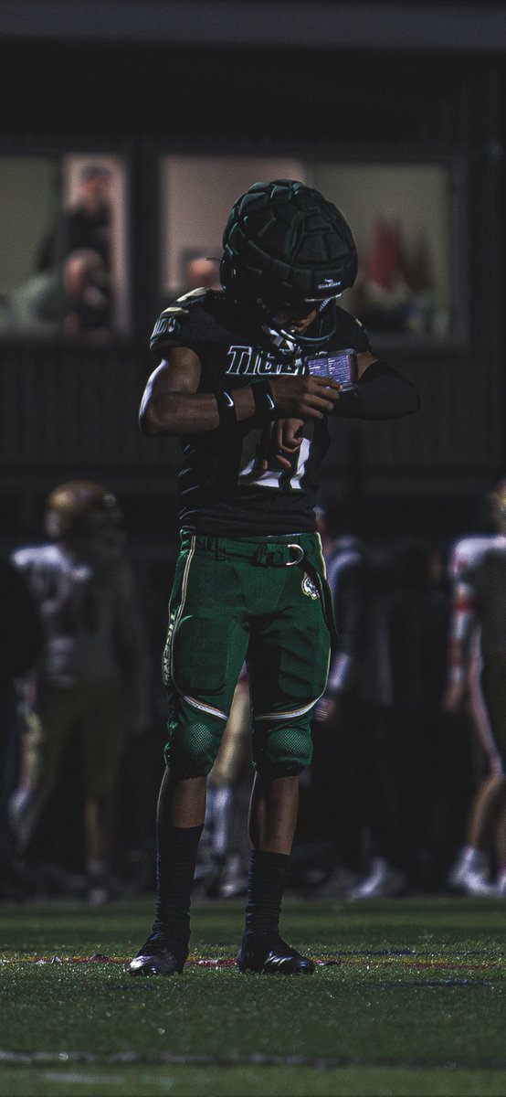 Q_Harris21's tweet image. Sophmore Season 🐅
Poise and playmaking ability 🔥

📊 Season Stats:
46/86 | 625 Passing Yards
125 Rushing Yards
9 Total TDs
2 Solo Tackles

@TimonSportsNews @TimonFootball @mweiser89 @CoachMcCannERT 
#Hardwork #Dedication #WNYFootball