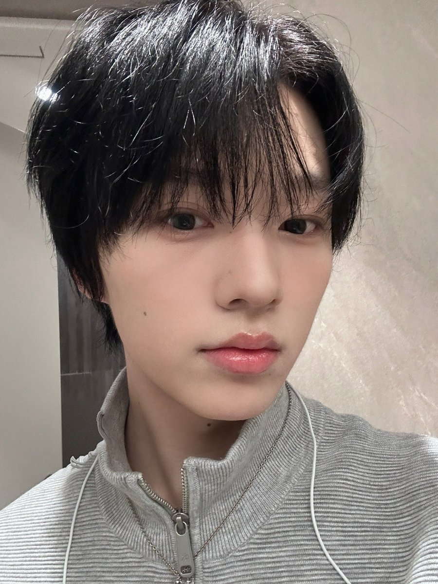 inkode_trainee's tweet image. 好好吃饭,好好照顾身体,我好想你☺️
밥 잘 챙겨 먹고, 몸 잘 챙기고, 나 너무 보고 싶어요☺️
#PENGJINYU #펑진위
#iNKODE #인코드
#inkodetrainee #인코드trainee
#inkode연습생 #인코드연습생
#inkode練習生