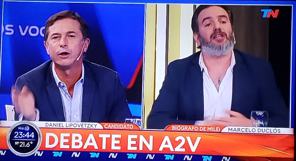 NYGBertie's tweet image. Pensé que @Lipovetzky estaba retirado del planeta. Cuando lo ví en TN pensé que iba a pedir disculpas por ser el artífice de la fracasada ley sovietica de alquileres. Pero para mi sorpresa y la de @marceloduclos -al aire con él- la expuso como carta de presentación,  jajajajahaha