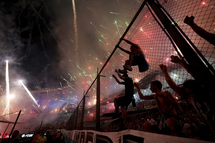 militoritoRC's tweet photo. el próximo miércoles decile NO al autismo, el miedo de otros es la necesidad de nosotros.

el cilindro tiene que reventar a fuegos artificiales, ruido y aliento. si sos autista o perro, te pido empatía con los hinchas. https://t.co/mJ14VwJIu3